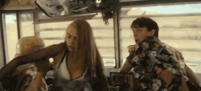 Valerian and the City of a Thousand Planets Gif