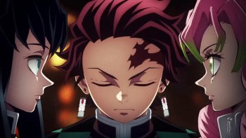 Dynamic Showdown: Mitsuri Kanroji & Tanjiro Kamado in Demon Slayer GIF ...