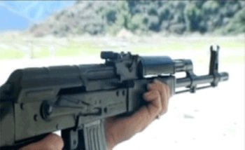 Download Military Gun Rifle Weapon Man Made Assault Rifle Gif - Gif Abyss